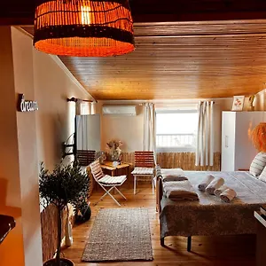 Apartment Agape, Neos Marmaras
